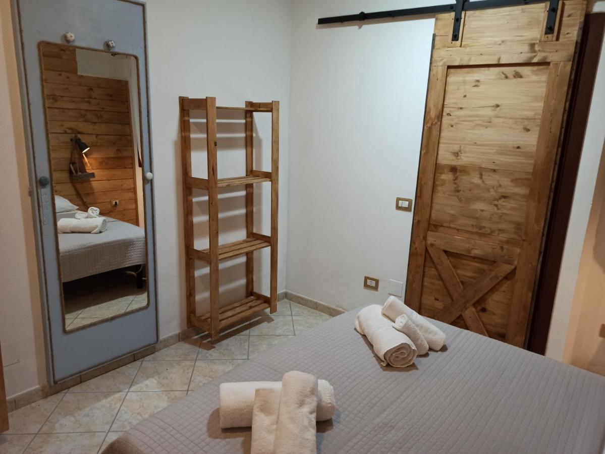La Casetta Nel Centro Cagliari Luaran gambar