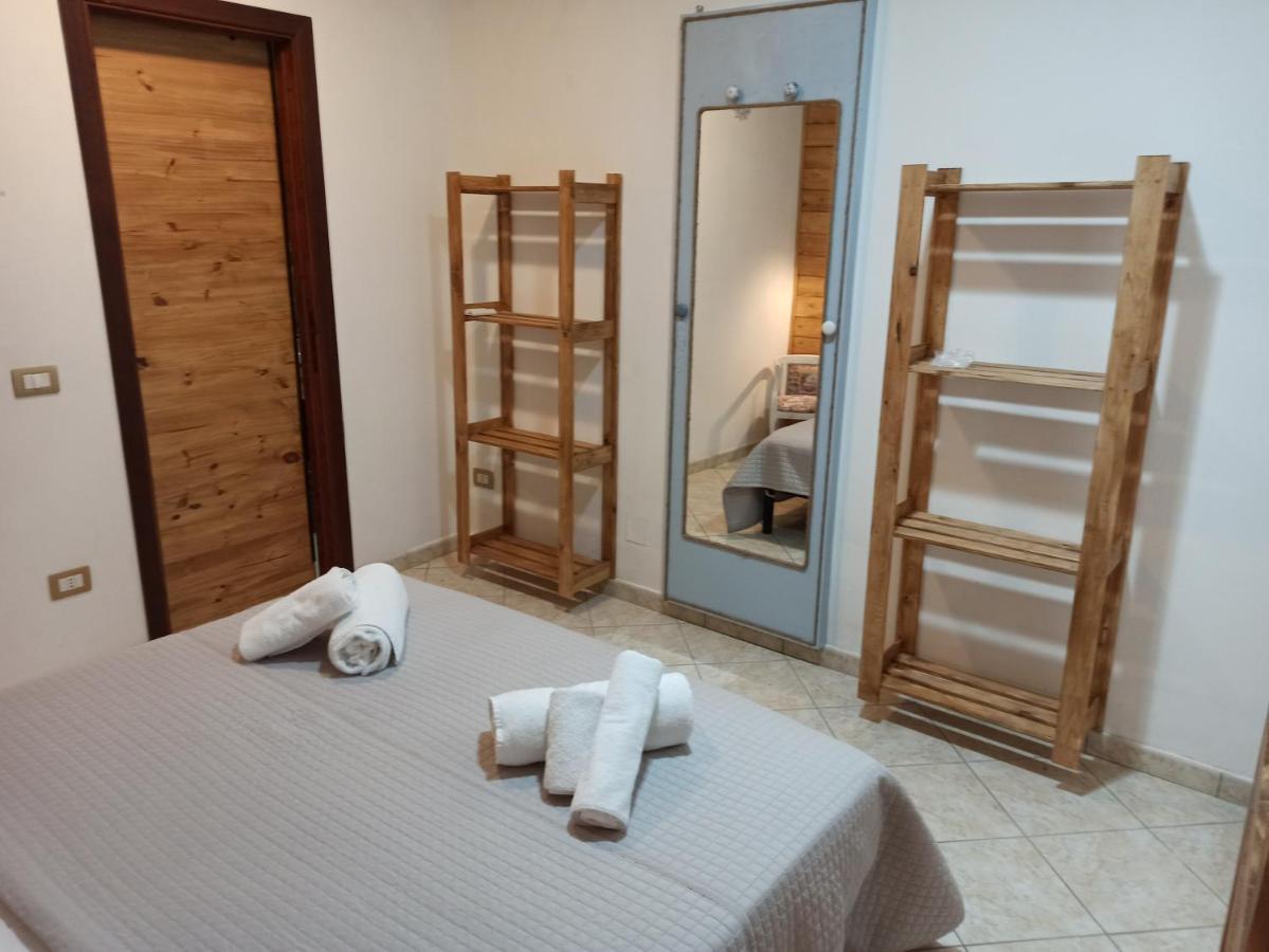 La Casetta Nel Centro Cagliari Luaran gambar