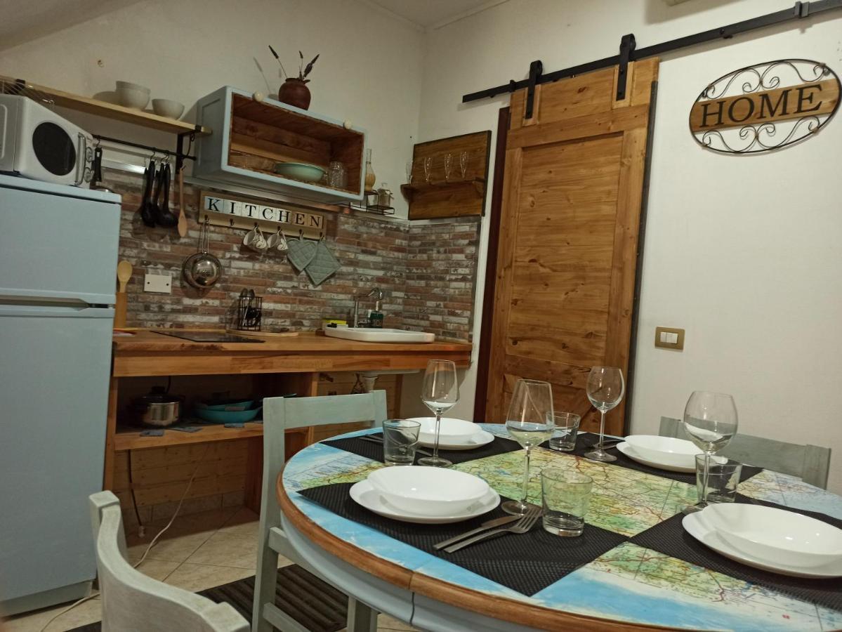 La Casetta Nel Centro Cagliari Luaran gambar