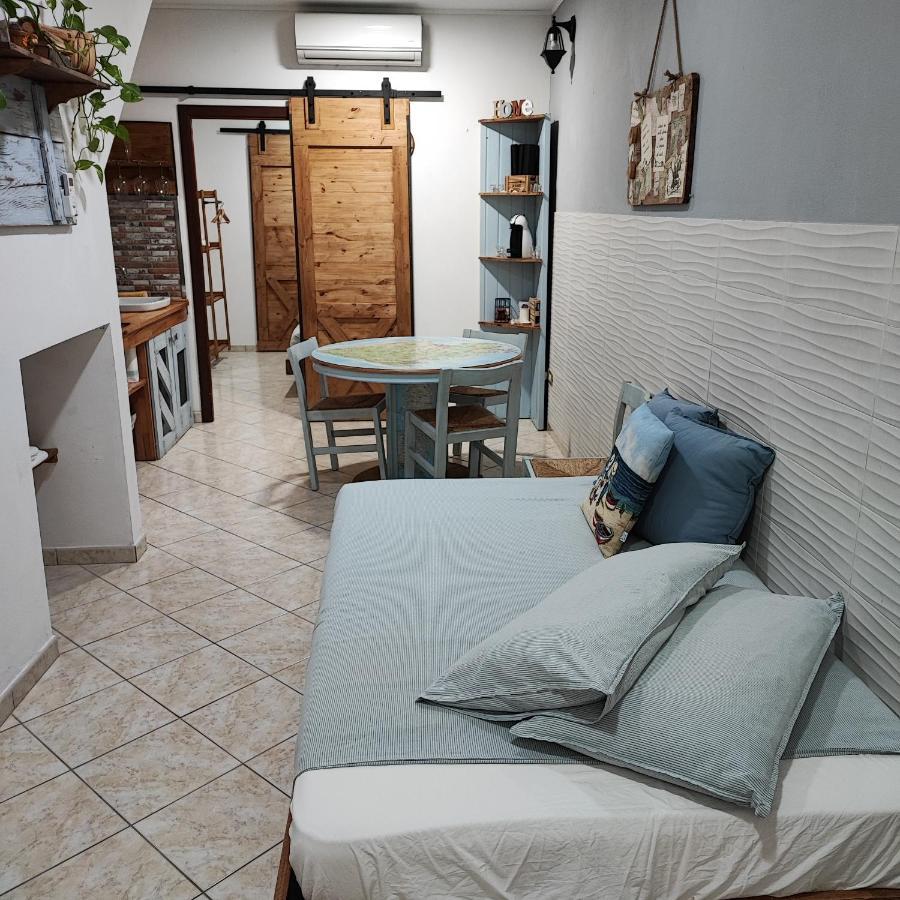 La Casetta Nel Centro Cagliari Luaran gambar